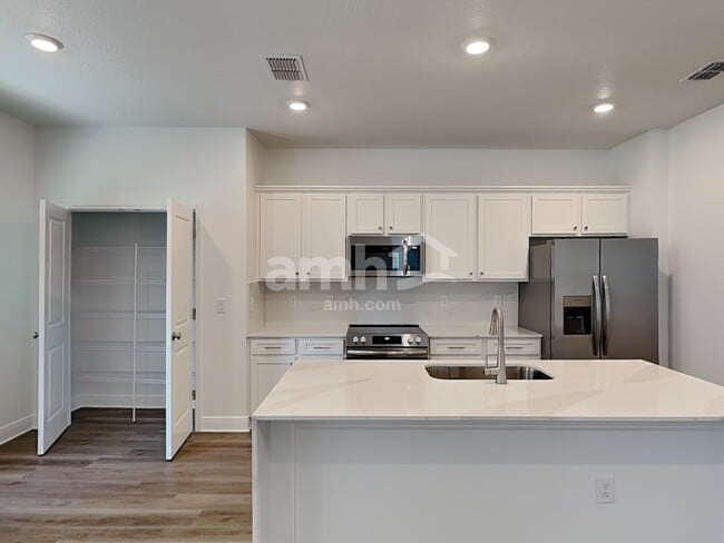 Building Photo - 14508 Cedar Trunk Ter