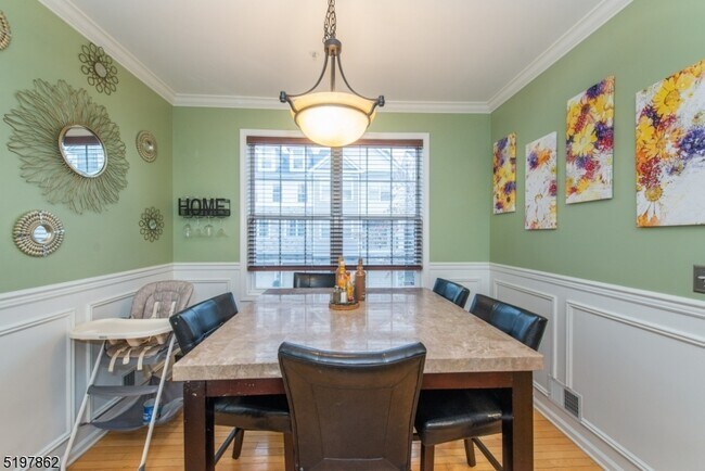 Foto del edificio - 176 Brittany Ct