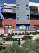 Building Photo - 438 Hudson St