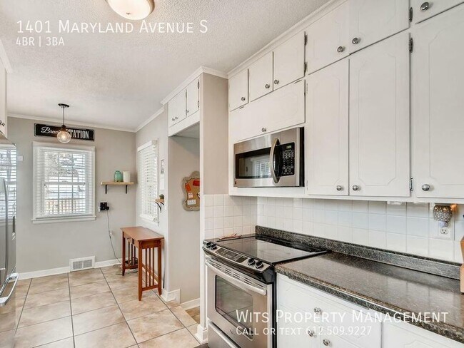 Foto del edificio - 4 Bed 3 Bath House in St Louis Park with 2...