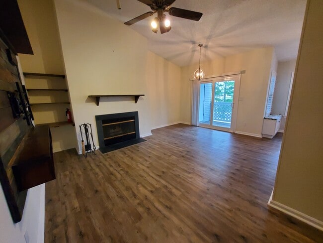 living room + dining area - 608 Shoreham Ct