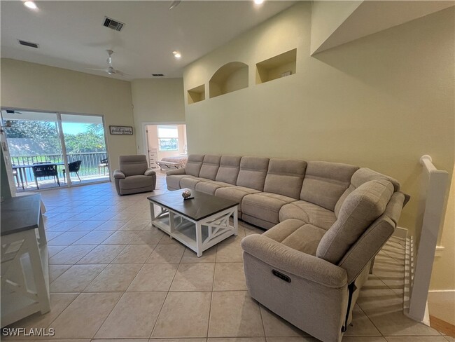 Building Photo - 6809 Ascot Dr