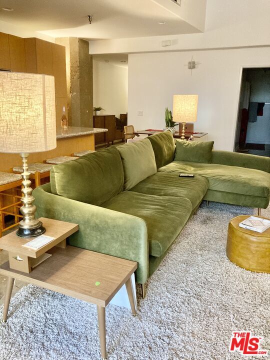Foto del edificio - 711 S Olive St