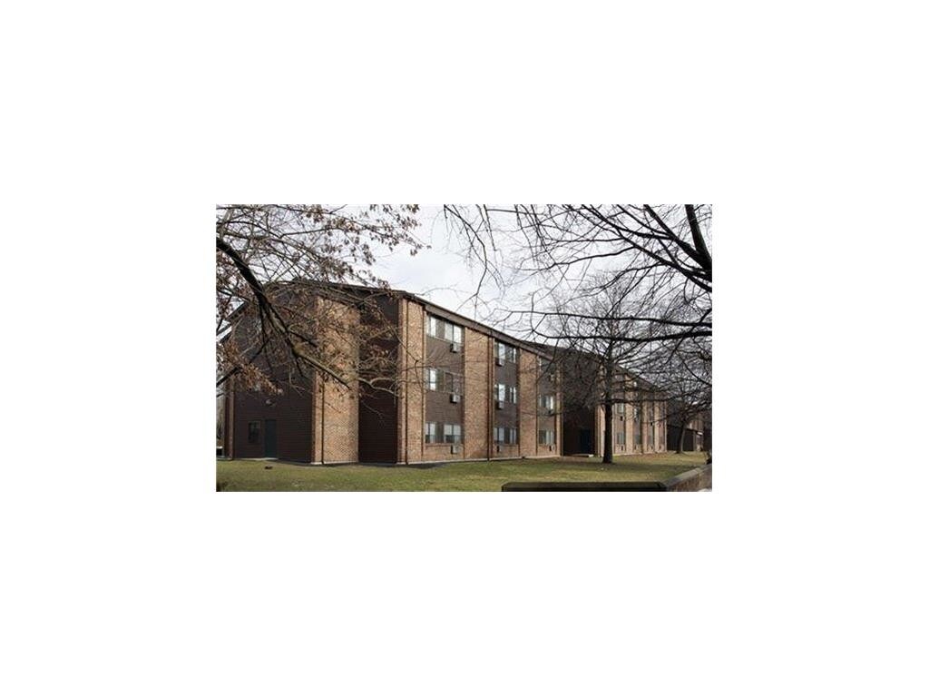 Primary Photo - 301 Cranston St