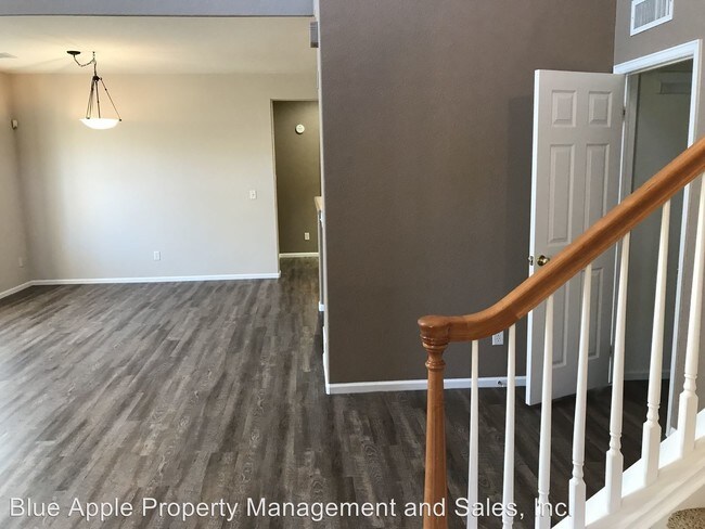 Building Photo - 2 br, 2 bath House - 10570 Parkington Ln #D32