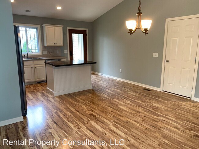 Foto del edificio - 2 br, 2 bath House - 7387 Rock Canyon Dr. SW
