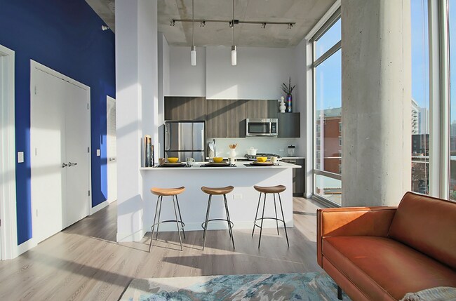 Photo - 722 N Morgan St (Chicago, IL) Apartment