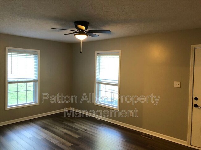 Building Photo - 263 Newberry Dr