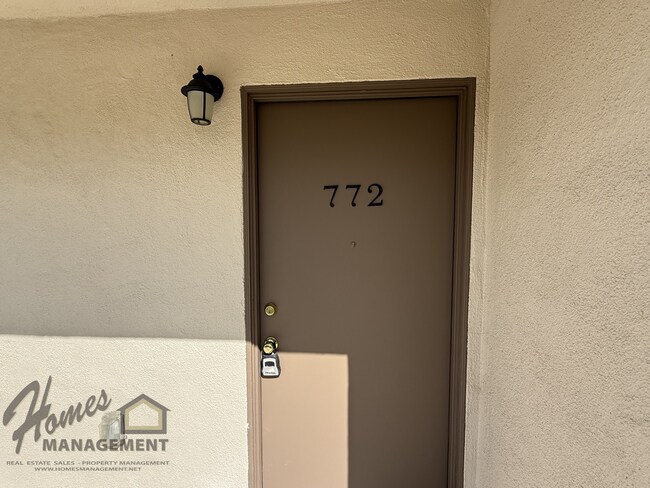 Foto del edificio - 772-774 Vineyard Rd