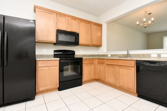 Building Photo - 4425 SW 52nd Cir