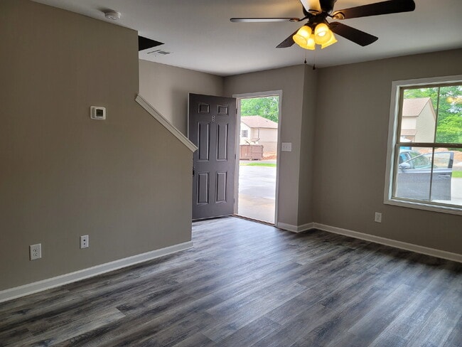 Building Photo - 231A SMITHSON LANE