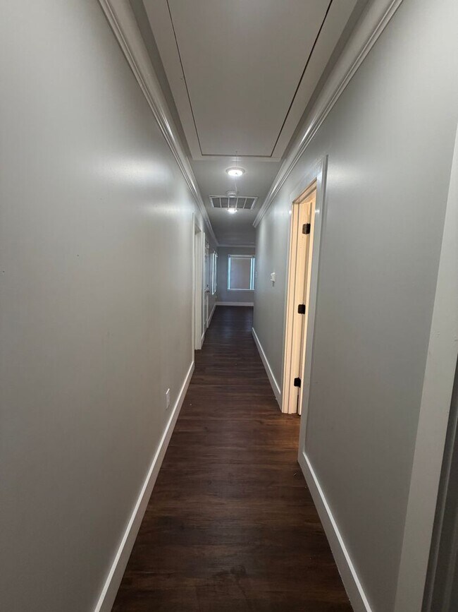 Foto del edificio - 3808 Beverly Dr