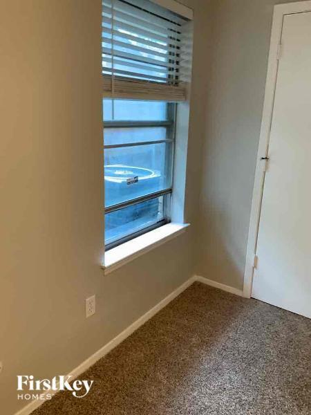 Foto del edificio - 3311 Steeplechase Trail