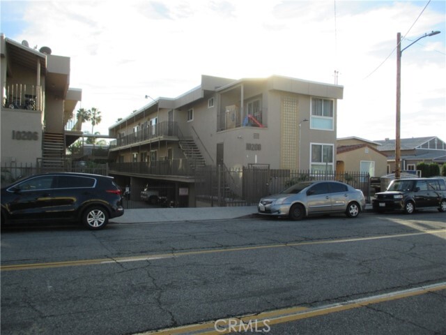 Foto principal - 10208 S Inglewood Ave