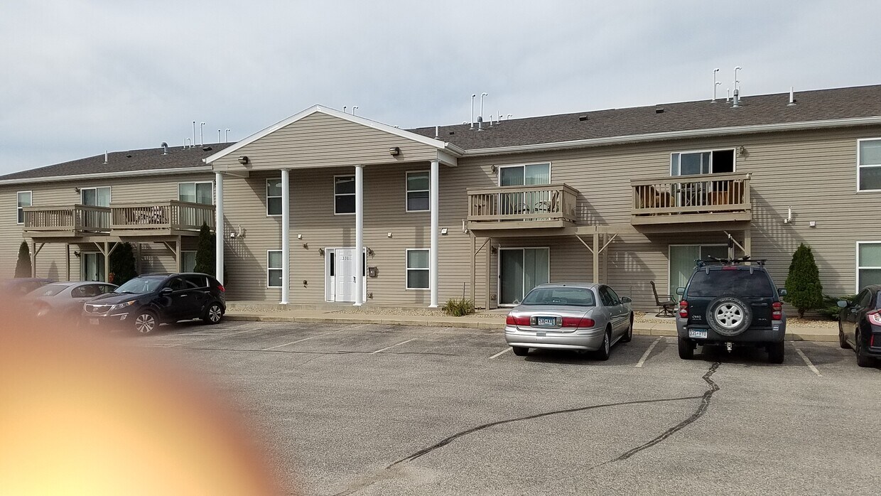 331 W Frontage Rd NW Unit 406, Rochester, MN 55901 Apartments 331 W