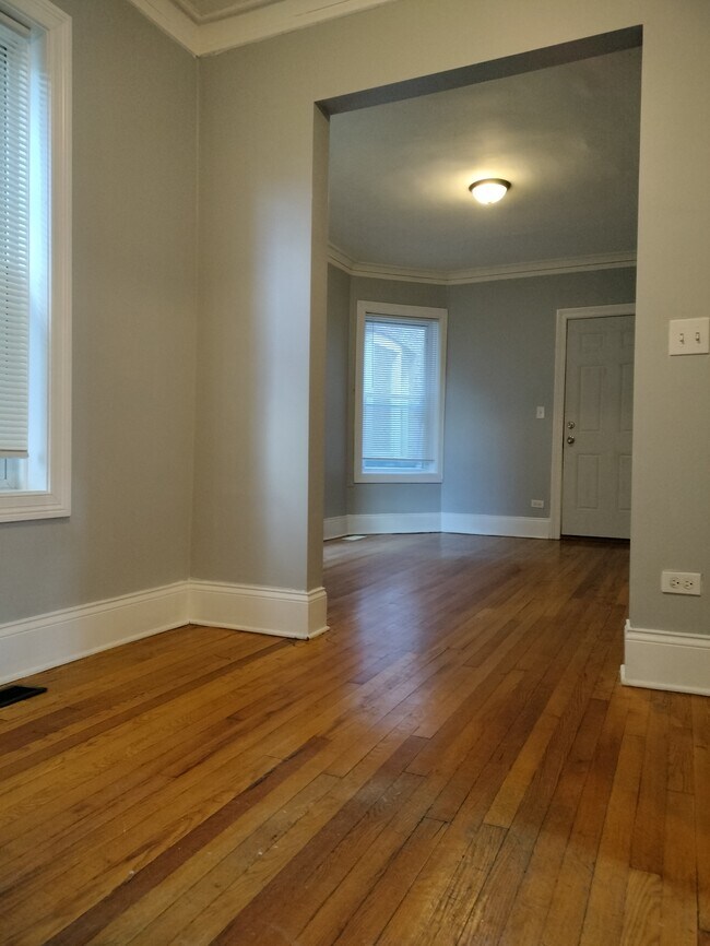 Foto del edificio - 7408 S Eberhart Ave