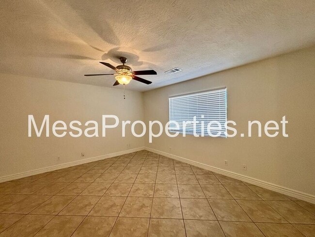 Building Photo - 11729 Jamacha Rd