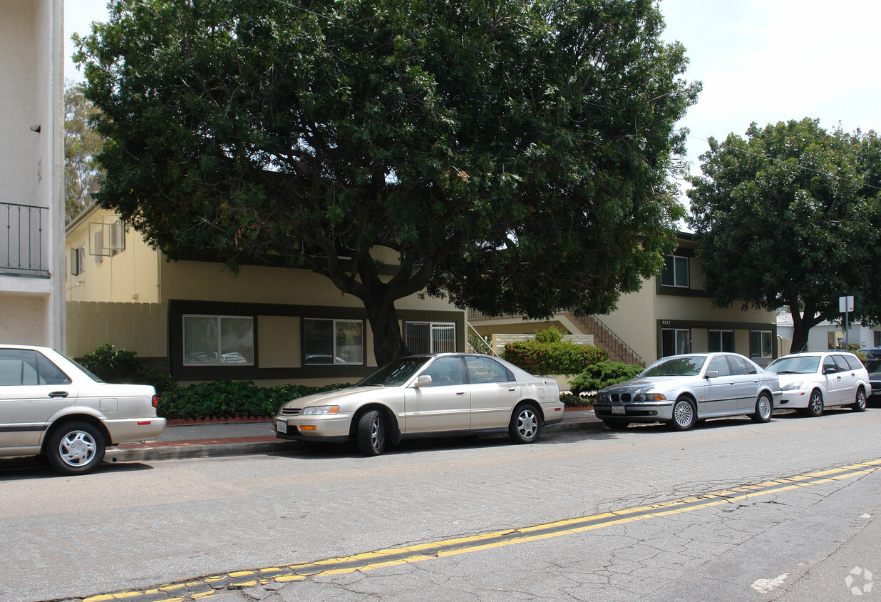 Primary Photo - Pacific Beach Apartments