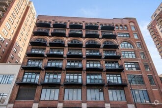 Building Photo - 1503 S State St
