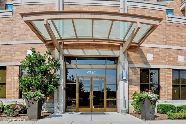 Foto del edificio - 6420 Double Eagle Dr