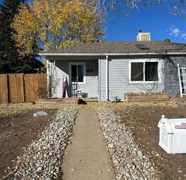 Photo - 1325 S Utica St House