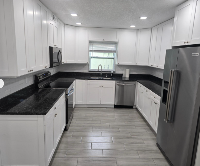 Kitchen - 1250 S Pinellas Ave