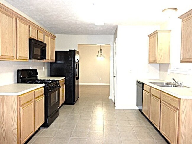 Building Photo - 7010 Durango Dr