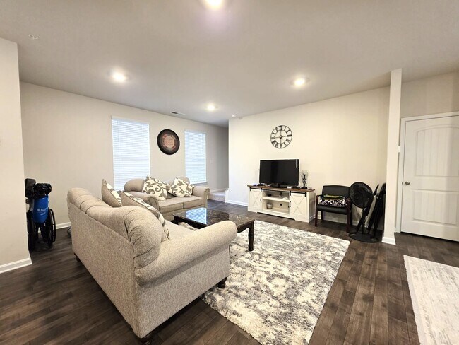 Foto del edificio - 407 Stream Valley Ct