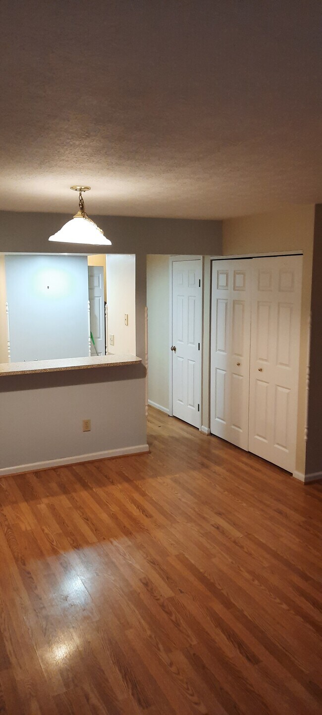 Family Room - 6339 Riverview Loop