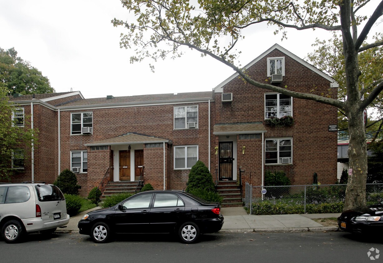 Beechwood Gardens Association Apartments Flushing