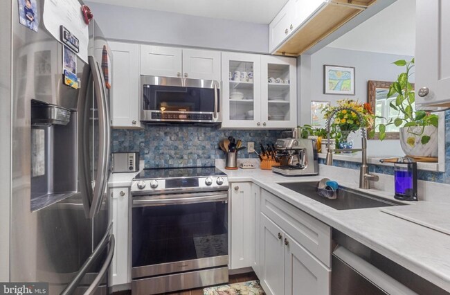 Foto del edificio - 10320 Faire Commons Ct