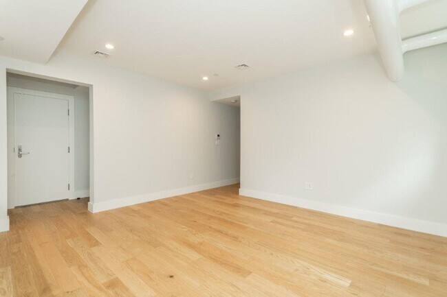 Foto del edificio - 286 Chestnut Hill Ave