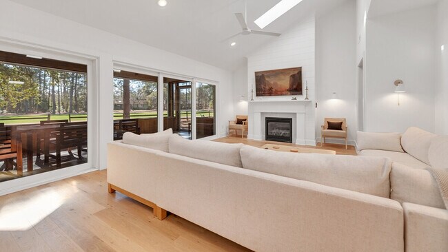 Foto del edificio - 176 Old Cedar Loop