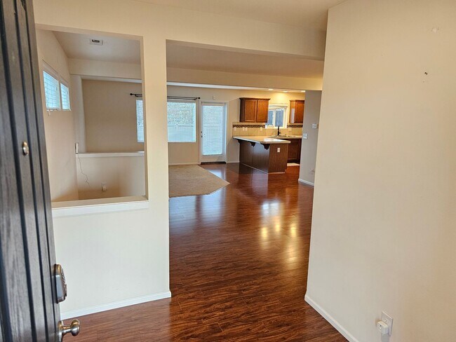 Building Photo - Tacoma Home Loaded with Features: For Rent!
