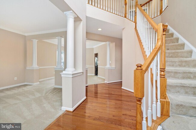Building Photo - 9036 Woodpecker Ct