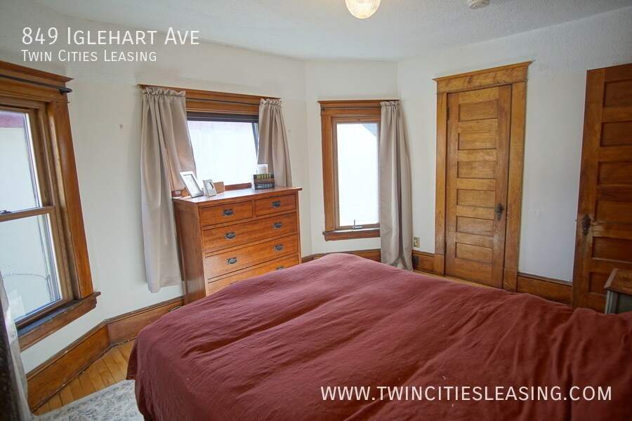 Foto principal - 849 Iglehart Ave, St Paul, MN 55104