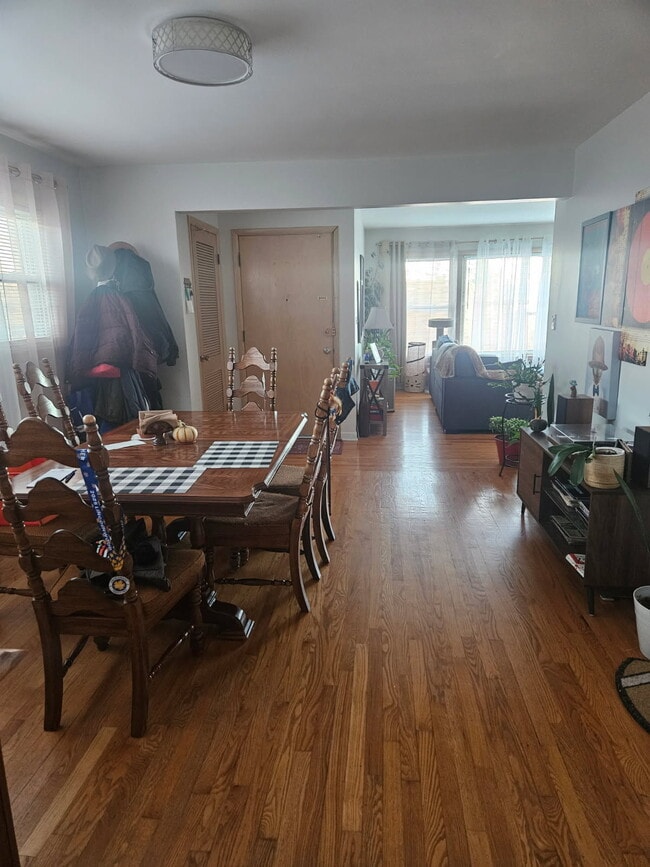 Foto del edificio - 3311 W Pratt Ave