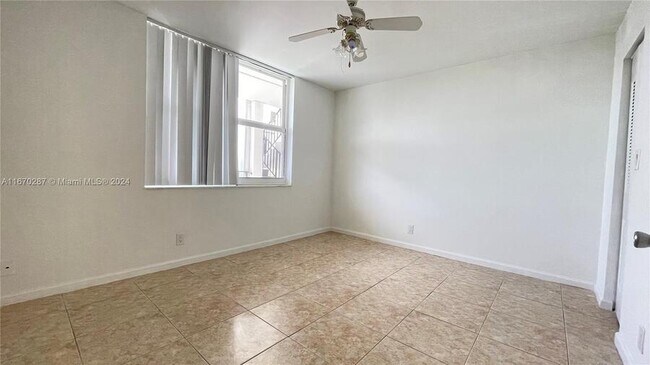 Foto del edificio - 4501 NE 21st Ave