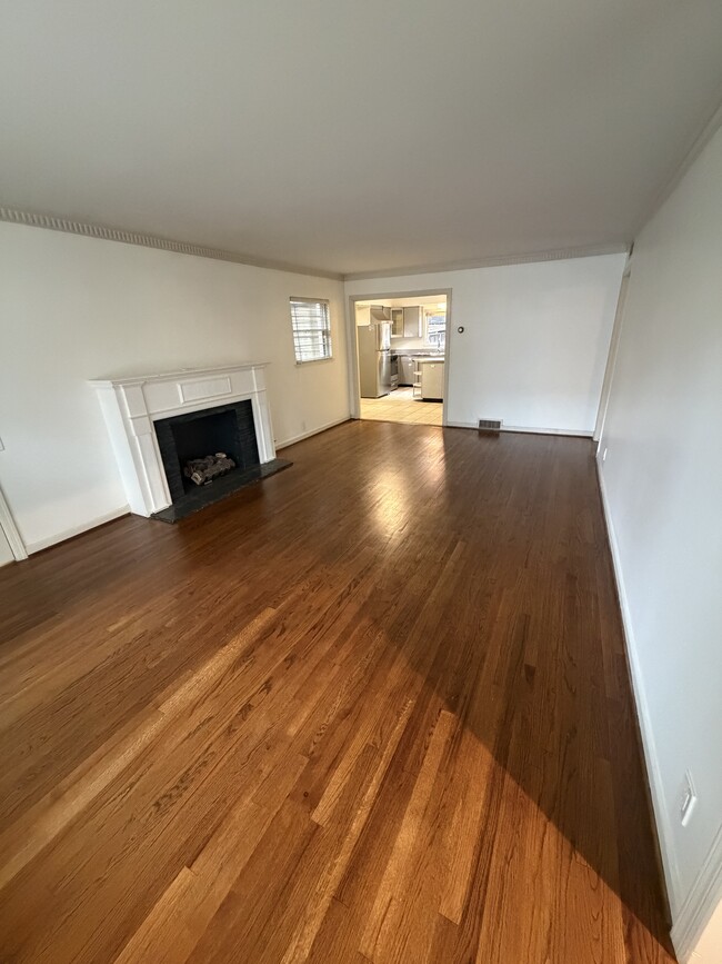 Building Photo - 4151 Hawthorne Ave