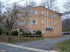 Building Photo - 311 Dawson Ave