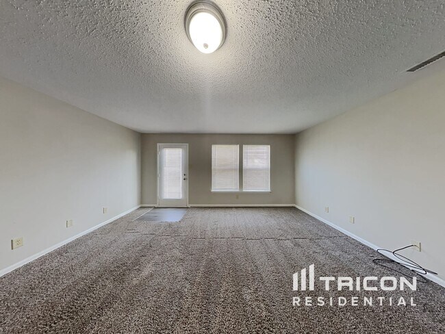 Foto del edificio - 6796 W Stansbury Blvd