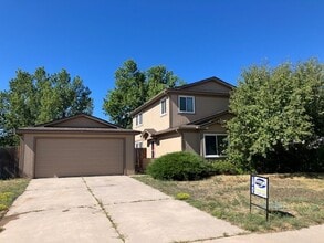 Building Photo - 2220 Piros Dr