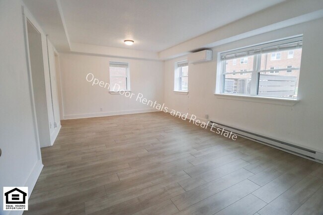 Foto del edificio - 1823 Griswold Dr