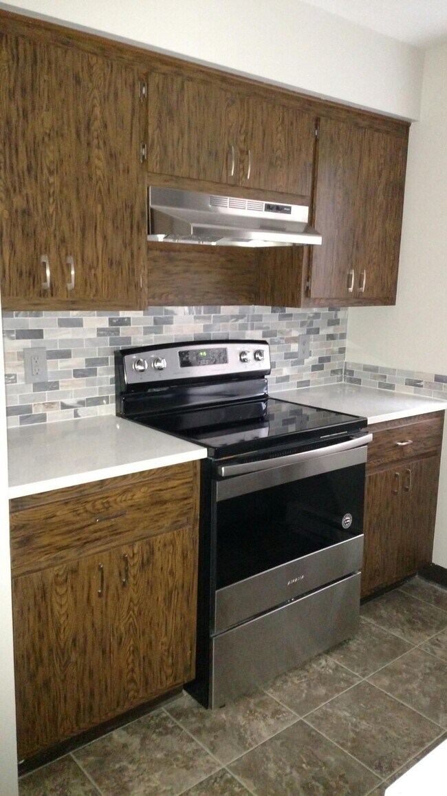 Building Photo - 40 Feronia Way