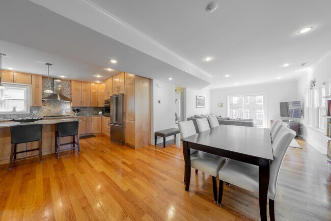 Building Photo - 57 Kidder Ave