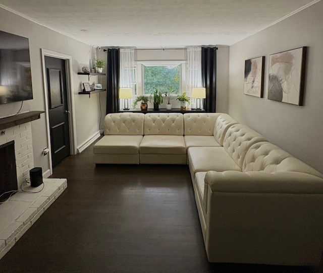 Living Room - 15 Beverly Hl