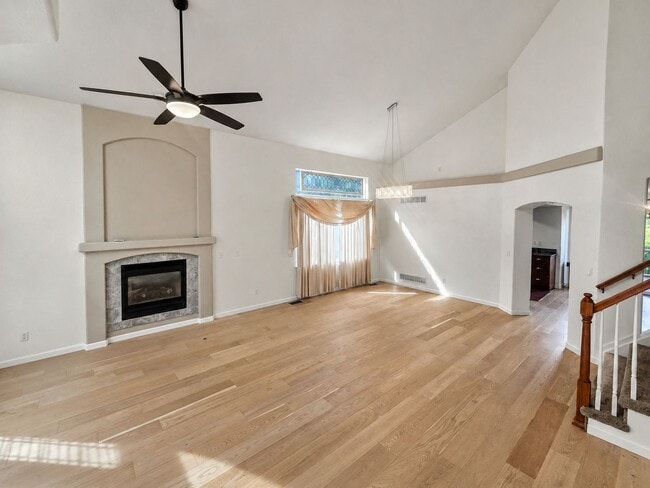 Foto del edificio - 10242 Jill Ave