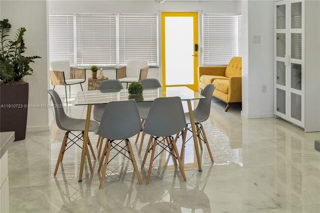 Foto del edificio - 1241 SW 29th St