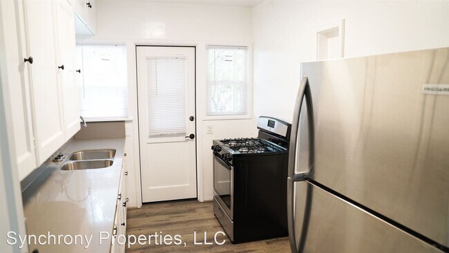 Foto del edificio - 455 W 20th St