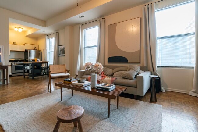 Foto del edificio - 3751 N Halsted St
